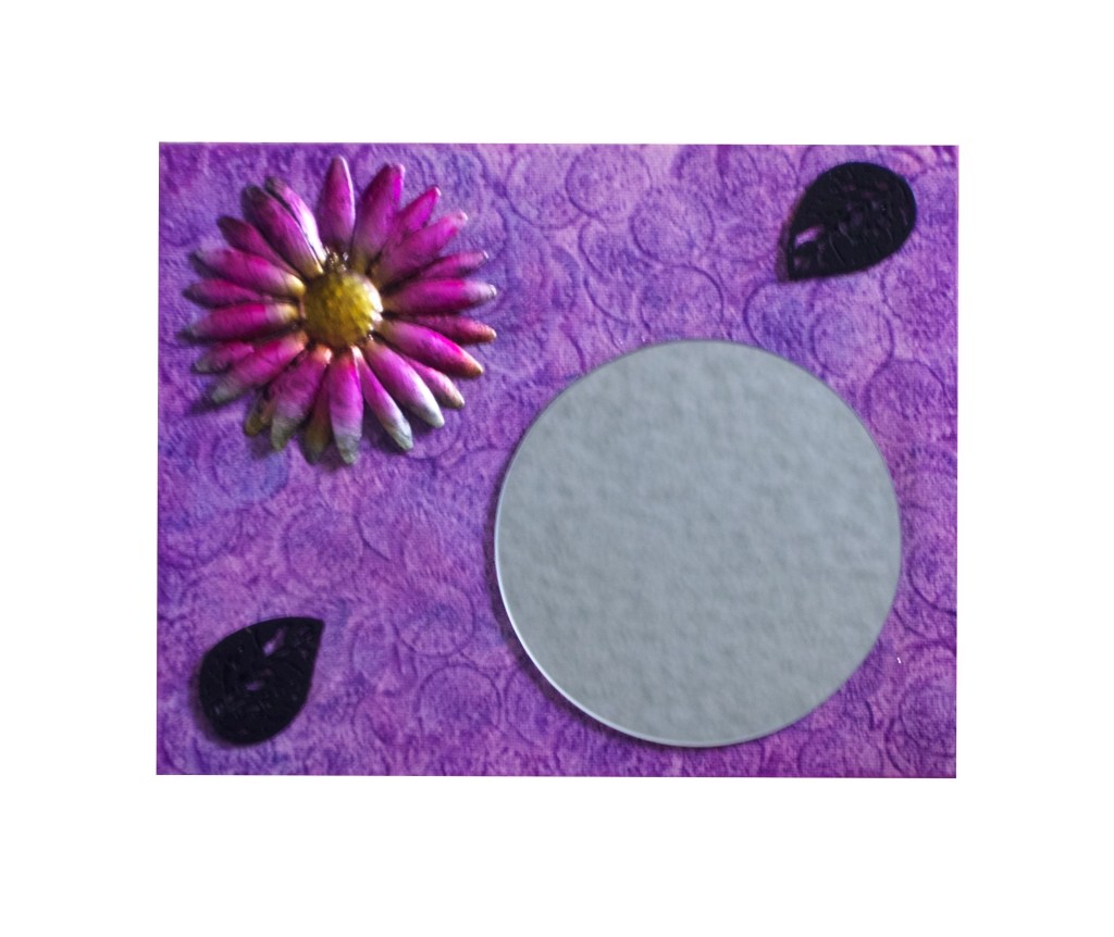 "At The End Of The Day"
Mixed Media Mirror
By Pascale Lanfranchi             (8”x10”) (20,5 x 25,5cm)