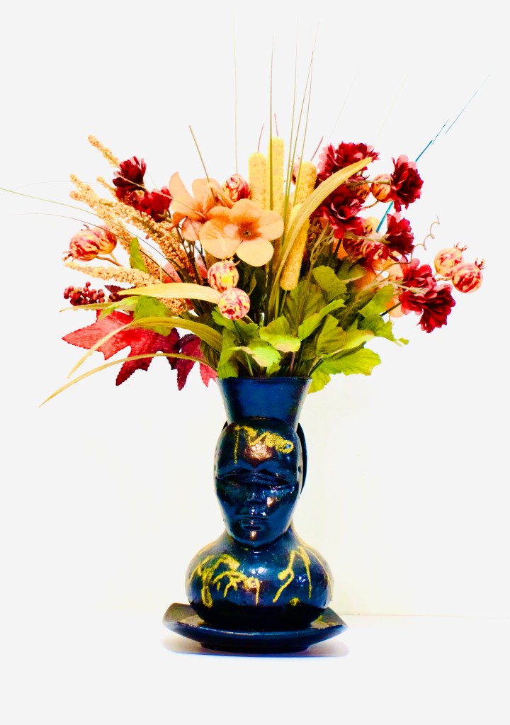 "Fiori E Maschera"
By Pascale Lanfranchi
Mixed Media 
(5.5"x19") (14 x 48cm)