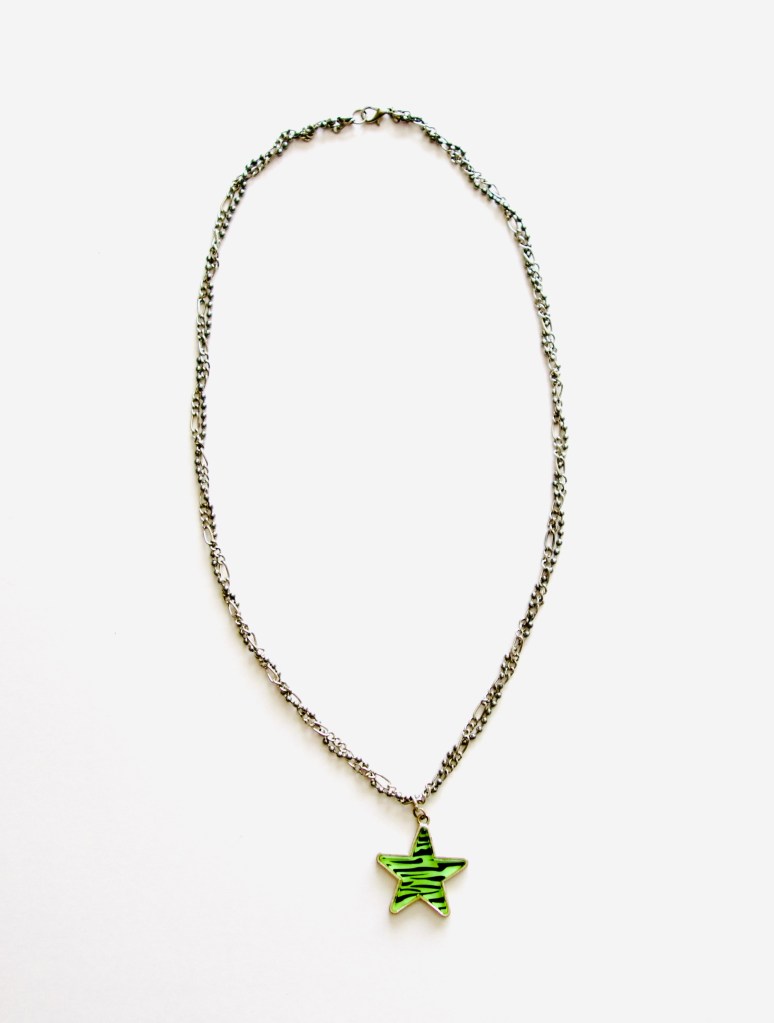 Chic Fōshay © Youth Collection   [04903]                                             By Pascale Lanfranchi                                                      (26”) (66cm)